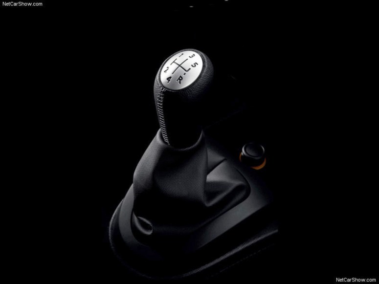 Renault-Twingo_RS_2009_800x600_wallpaper_3a