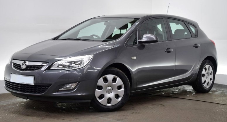Vauxhall Astra 1.6 Exclusiv grey
