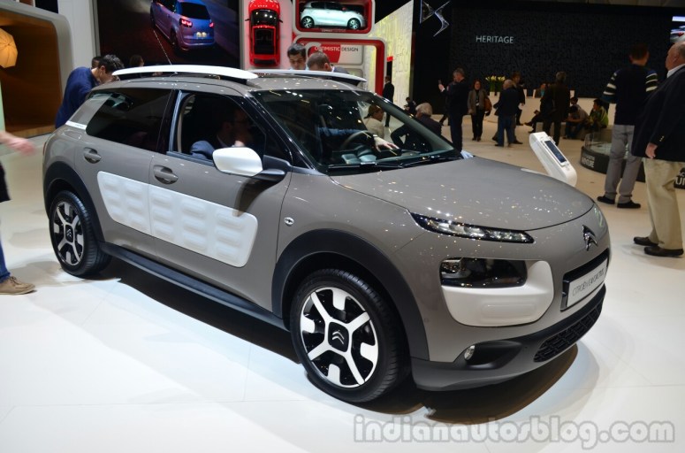 Citroen-C4-Cactus-front-three-quarter-right-Geneva-Live