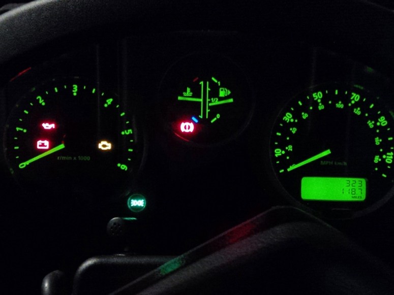 LR Defender driver dials