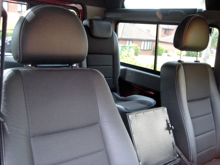 LR Defender seats
