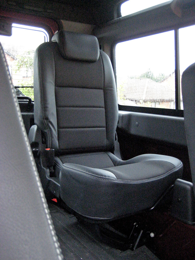 LR Defender rear seat