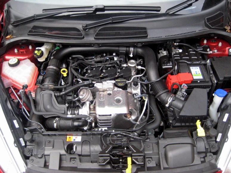 Fiesta 1.0 ZS engine