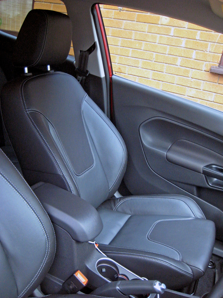 Fiesta 1.0 front seats