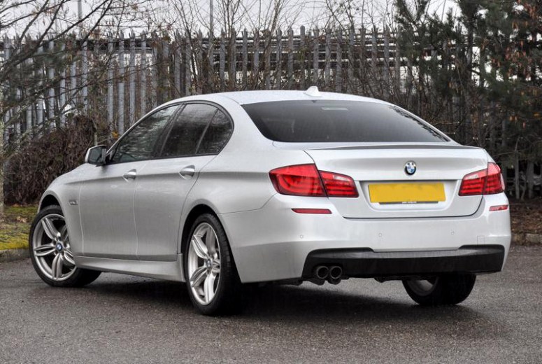 BMW 520i Rear 3q 2