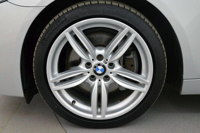 BMW 520i Wheel