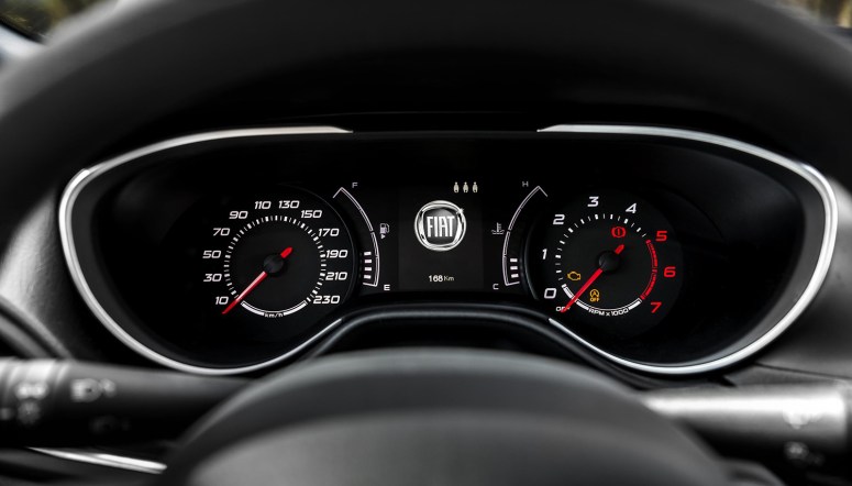 Fiat Tipo dials instrument cluster