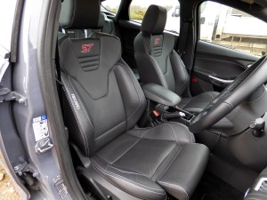 Focus ST-3 front seats